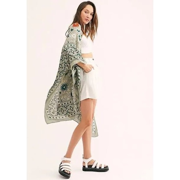 Free People OS Magic Dance Duster Boho Paisley Kimono Cardigan Handkerchief Cut - Picture 2 of 14